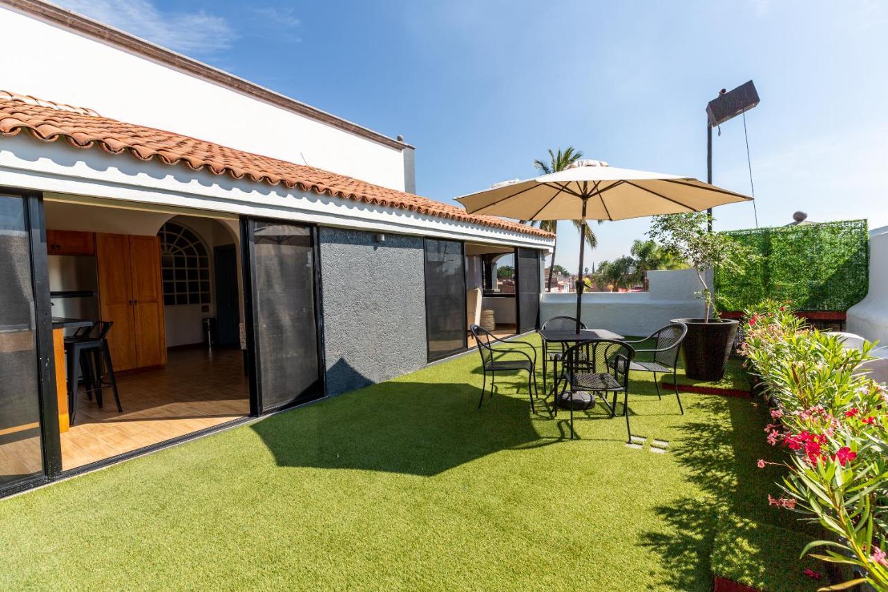Plaza Chapala Hotel Экстерьер фото