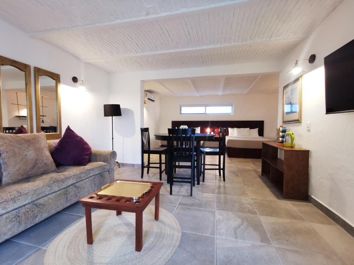 Plaza Chapala Hotel Экстерьер фото