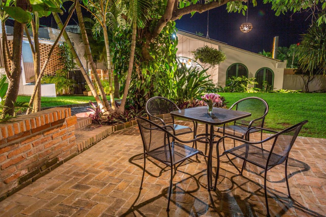 Plaza Chapala Hotel Экстерьер фото