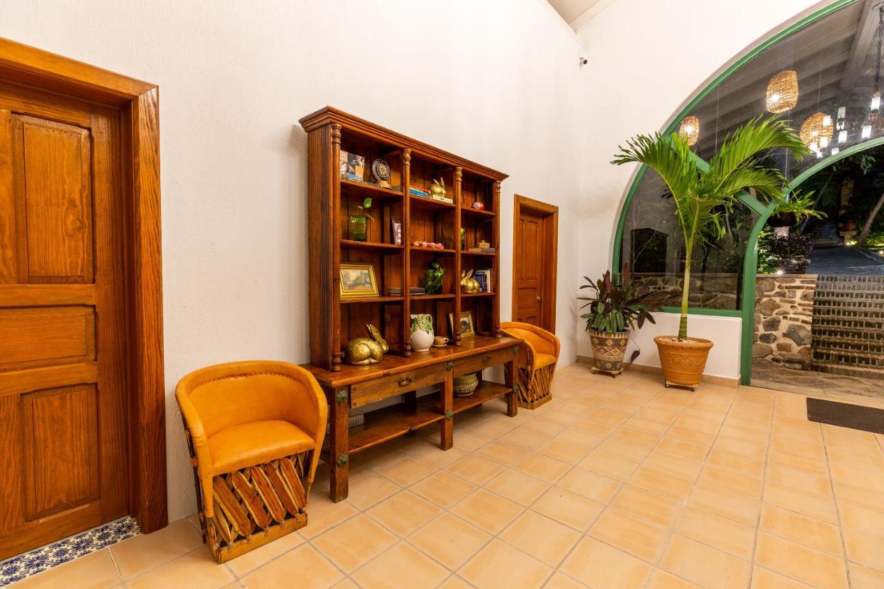 Plaza Chapala Hotel Экстерьер фото
