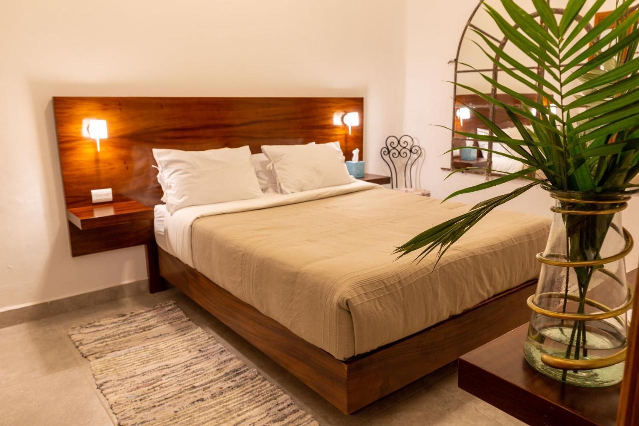 Plaza Chapala Hotel Экстерьер фото