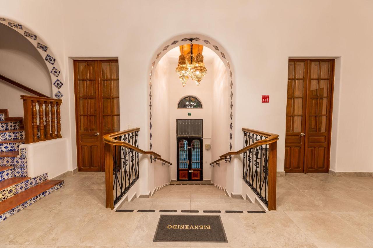 Plaza Chapala Hotel Экстерьер фото